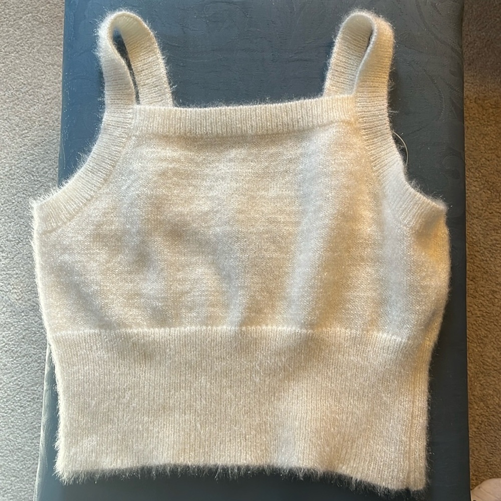 House Of Harlow cream Cropped Sweater M Boho Chic Lounge